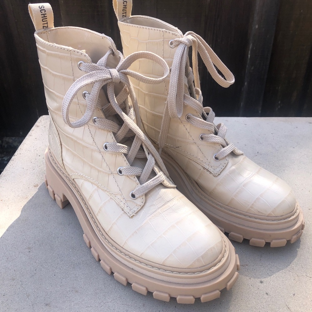 Schultz Lug Boots